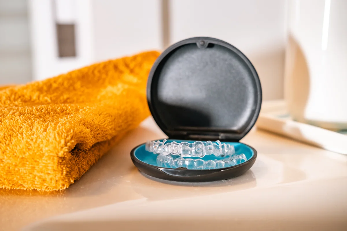 Your guide to clear aligners vs braces: Which option suits your smile? Your guide to clear aligners vs braces: Which option suits your smile?